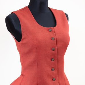 Sieviešu tautiskā veste